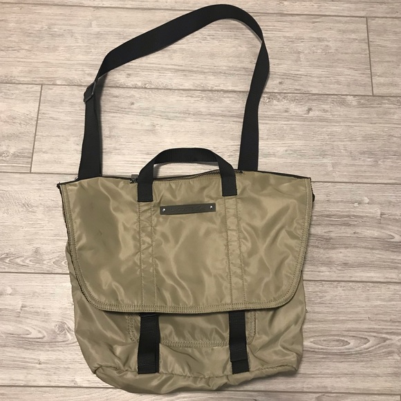 Unisex Lacoste Messenger Bag - Picture 1 of 6